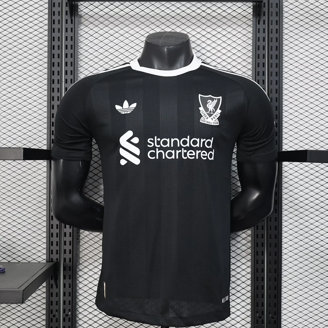 2025/2026 Player Version Liverpool Goalkeeper Black Soccer Jersey 1:1 Thai Quality