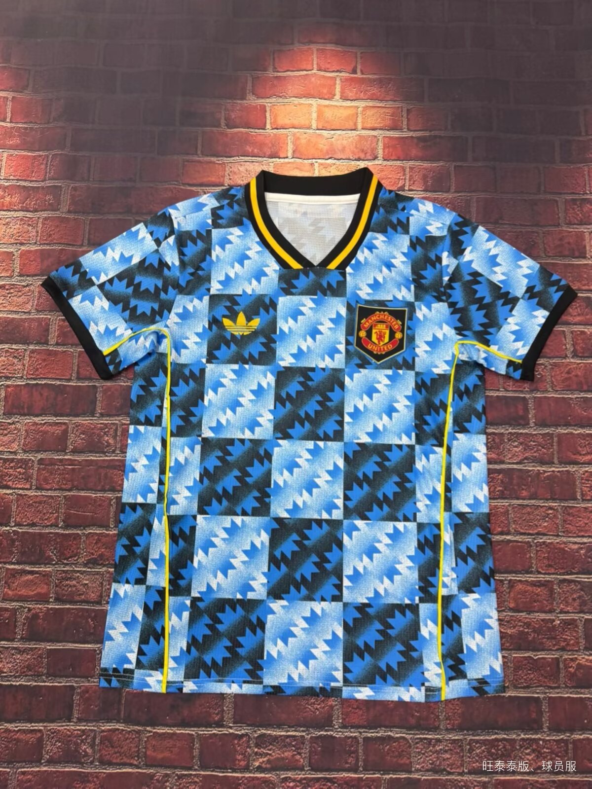 2025/2026 Manchester United Pecial Edition Retro Style Football Shirt 1:1 Thai Quality