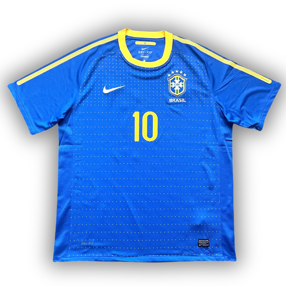 2010 - BRASIL VISITANTE | RETRO