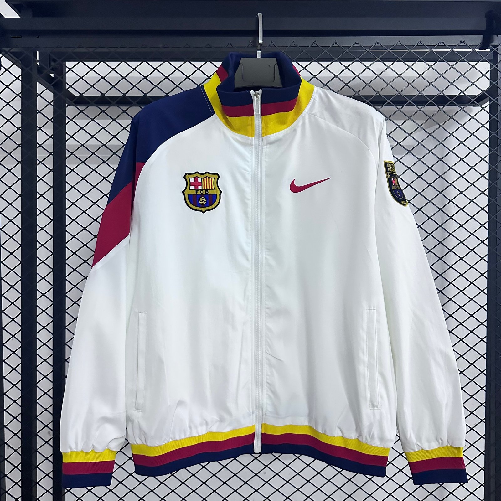 2025/2026 Barcelona Windbreaker White Football Shirt 1:1 Thai Quality