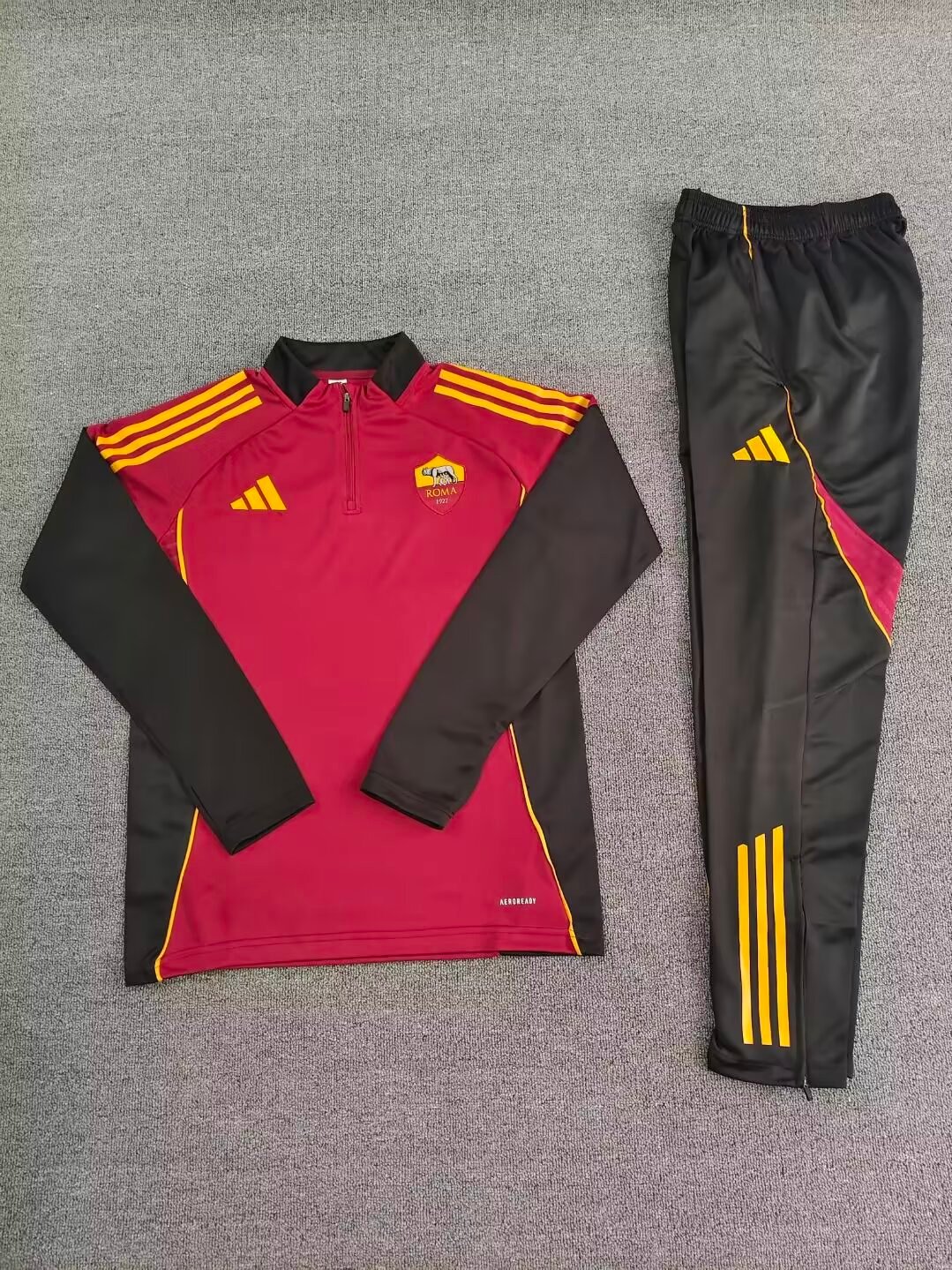 2025/2026 Roma Half-Pull Training Red Soccer Jersey 1:1 Thai Quality