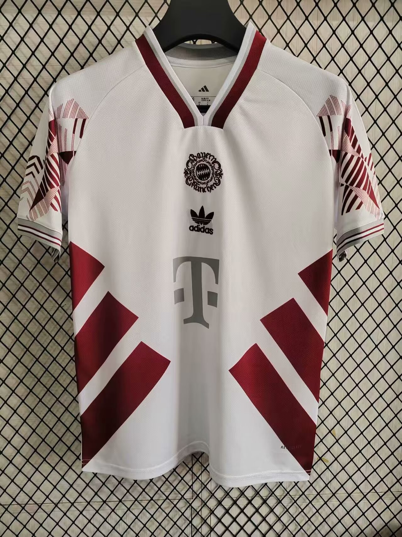 2025/2026 Bayern Munich Special Edition White Football Shirt 1:1 Thai Quality