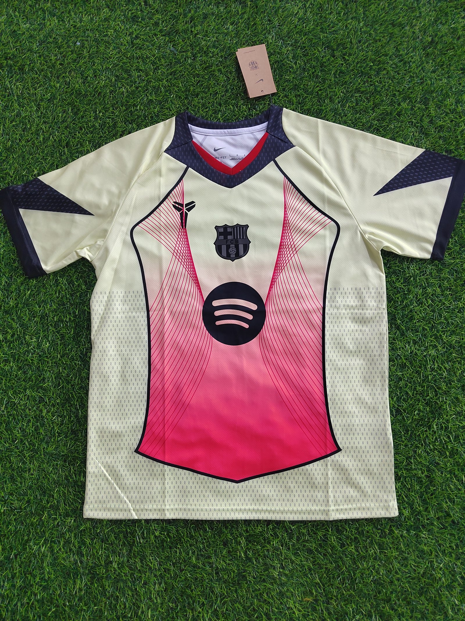 2025/2026 Barcelona Special Edition White Football Shirt 1:1 Thai Quality